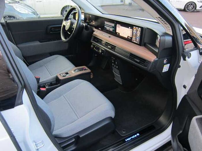 Honda e Advance-Paket + Illumination Paket