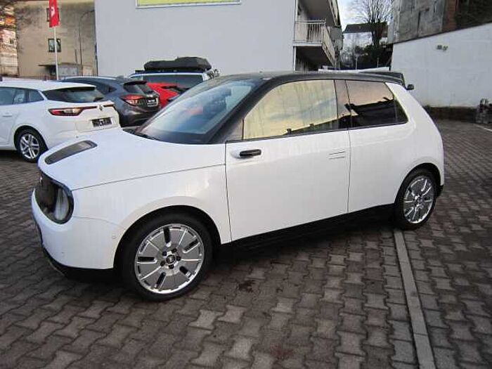 Honda e Advance-Paket + Illumination Paket